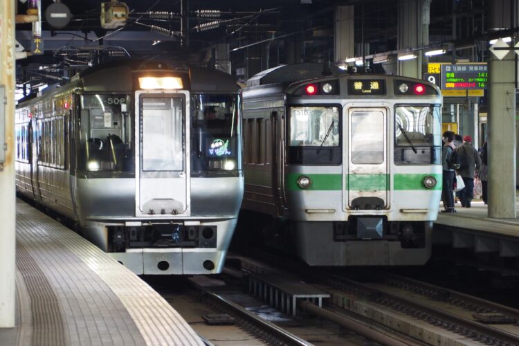 列車の画像