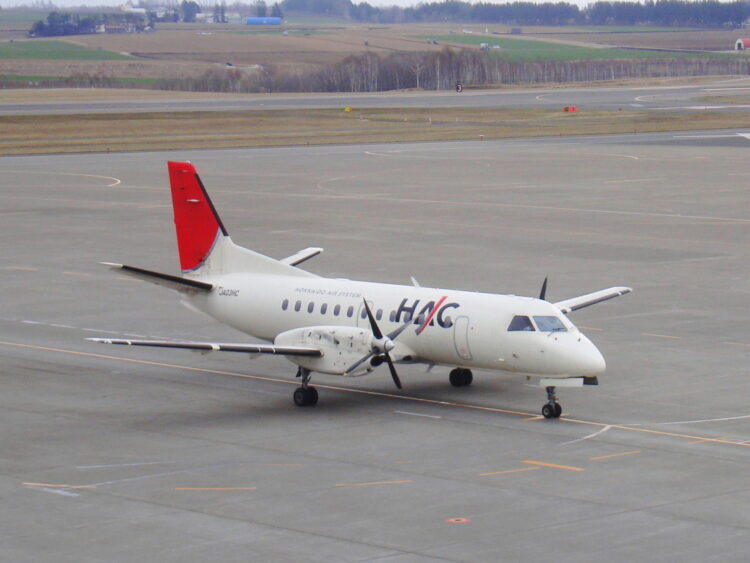 HAC　サーブ３４０機